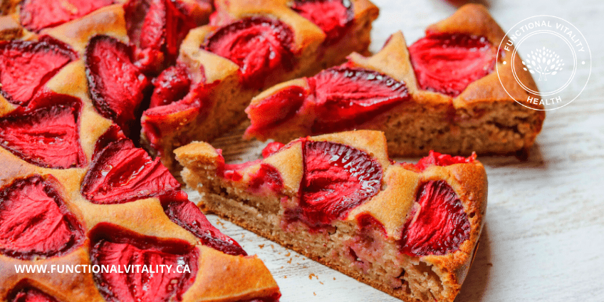 Low Carb Banana and Strawberry Cake